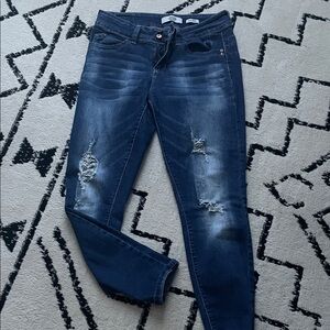 YMI better butt distressed jeans size 9